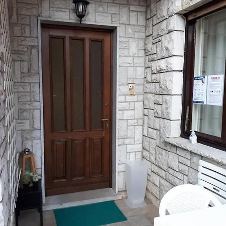 Saragoza In Peaceful Surrounding Apartment Matulji